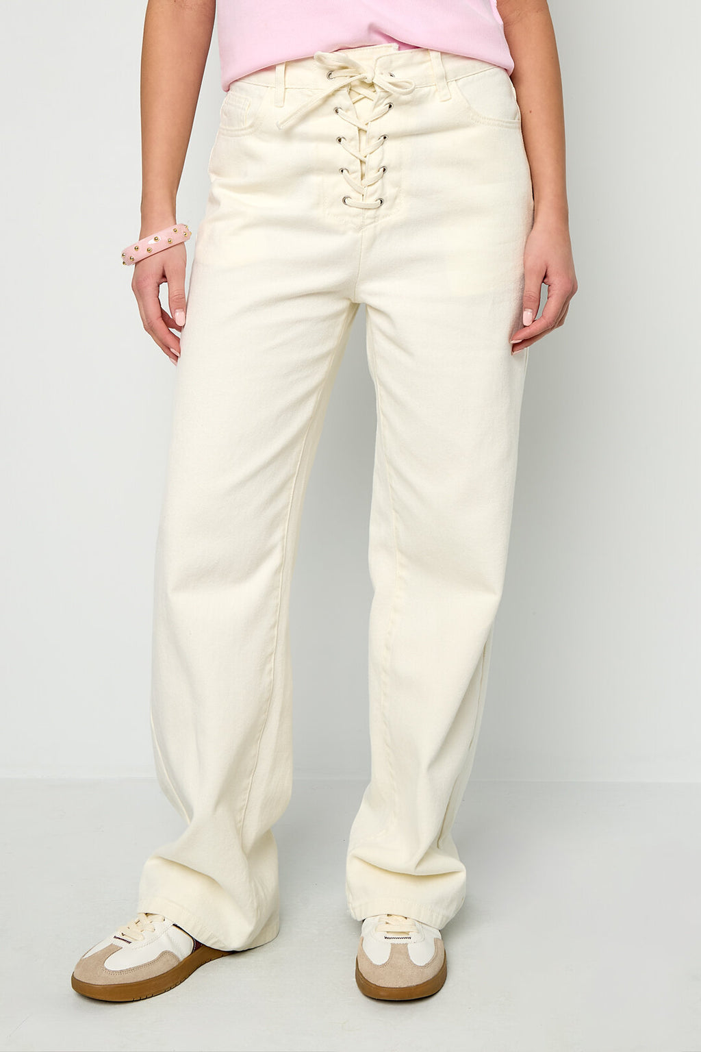 Jeans in denim con lacci
