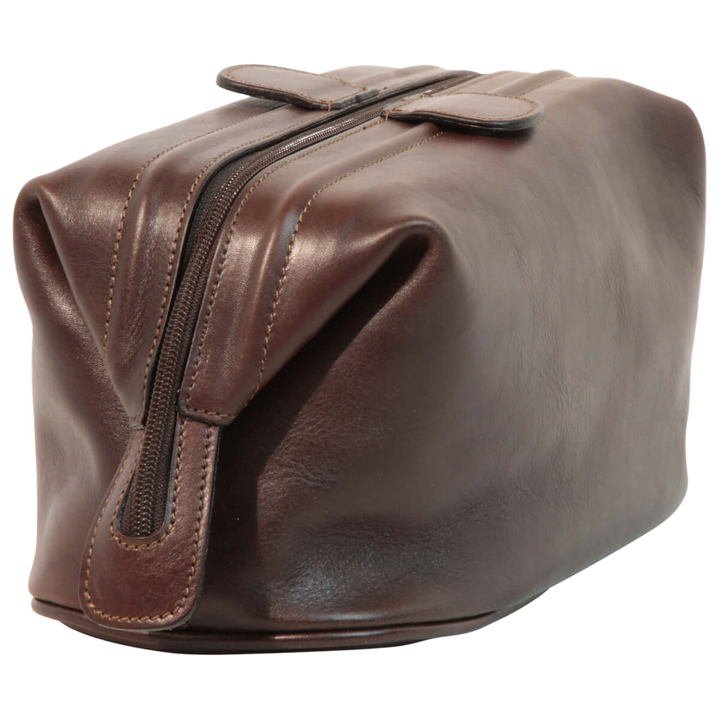 Astuccio beauty in pelle marrone scuro con zip laterale e tracolla