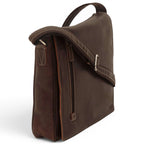 Borsa messenger in pelle marrone scuro con tracolla e tasca frontale