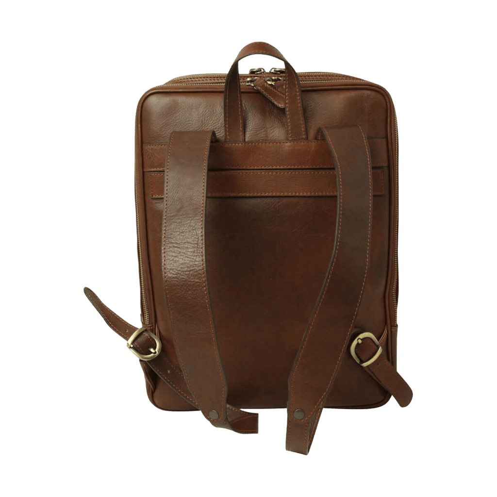 Zaino in pelle marrone con fascia trolley posteriore e cinghie regolabili.