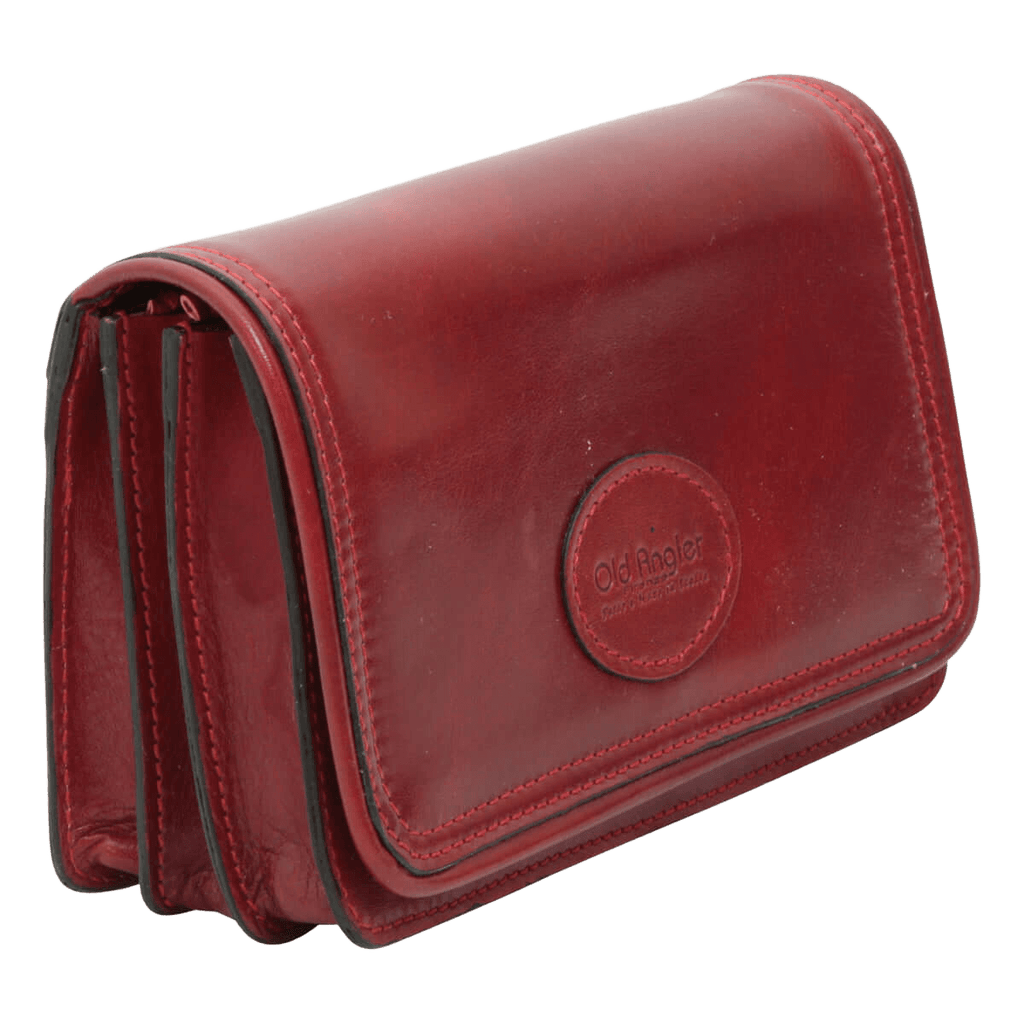 Pochette in pelle rossa con patta e chiusura metallica, tracolla interna