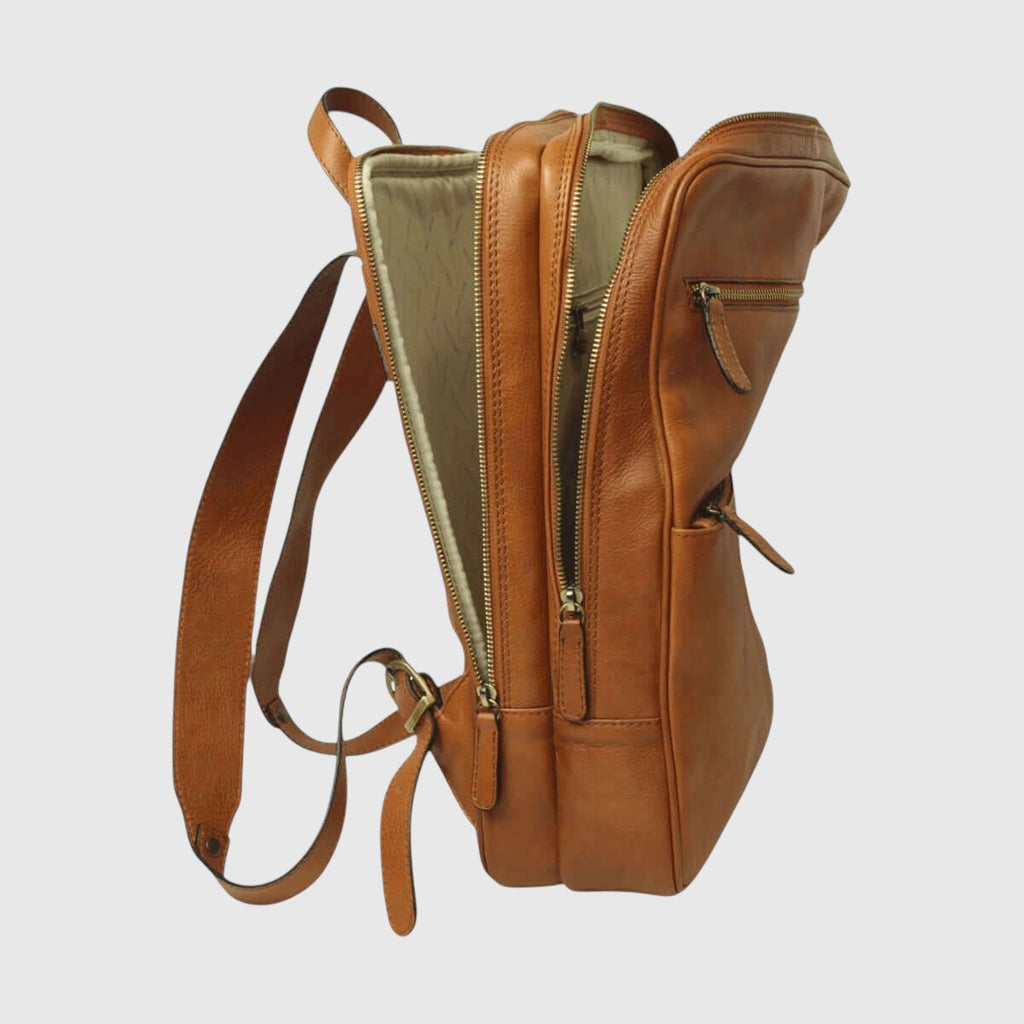 Zaino in pelle marrone con spallacci regolabili e zip su lati