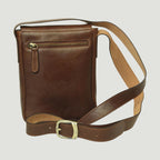 Borsa a tracolla in pelle castagna con zip frontale e tracolla con fibbia