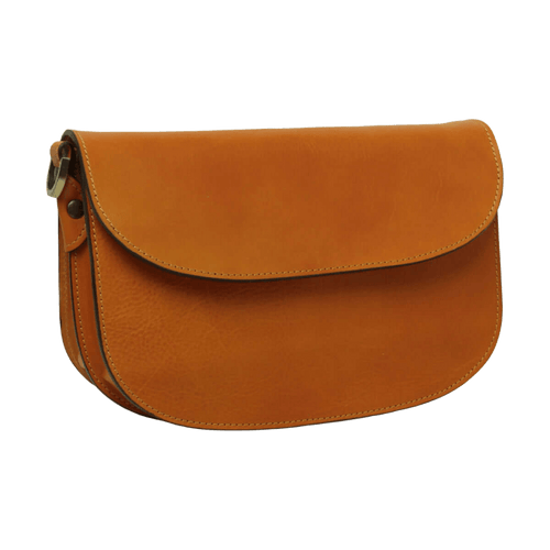 Borsa a tracolla giallo ocra in vitello pieno fiore con patta e cuciture.