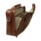 Borsa per laptop in pelle marrone aperta con interno chiaro e chiusura a zip.
