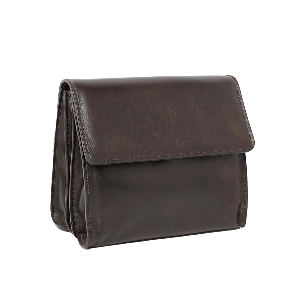 Borsa a tracolla in pelle testa di moro con patta e tracolla regolabile