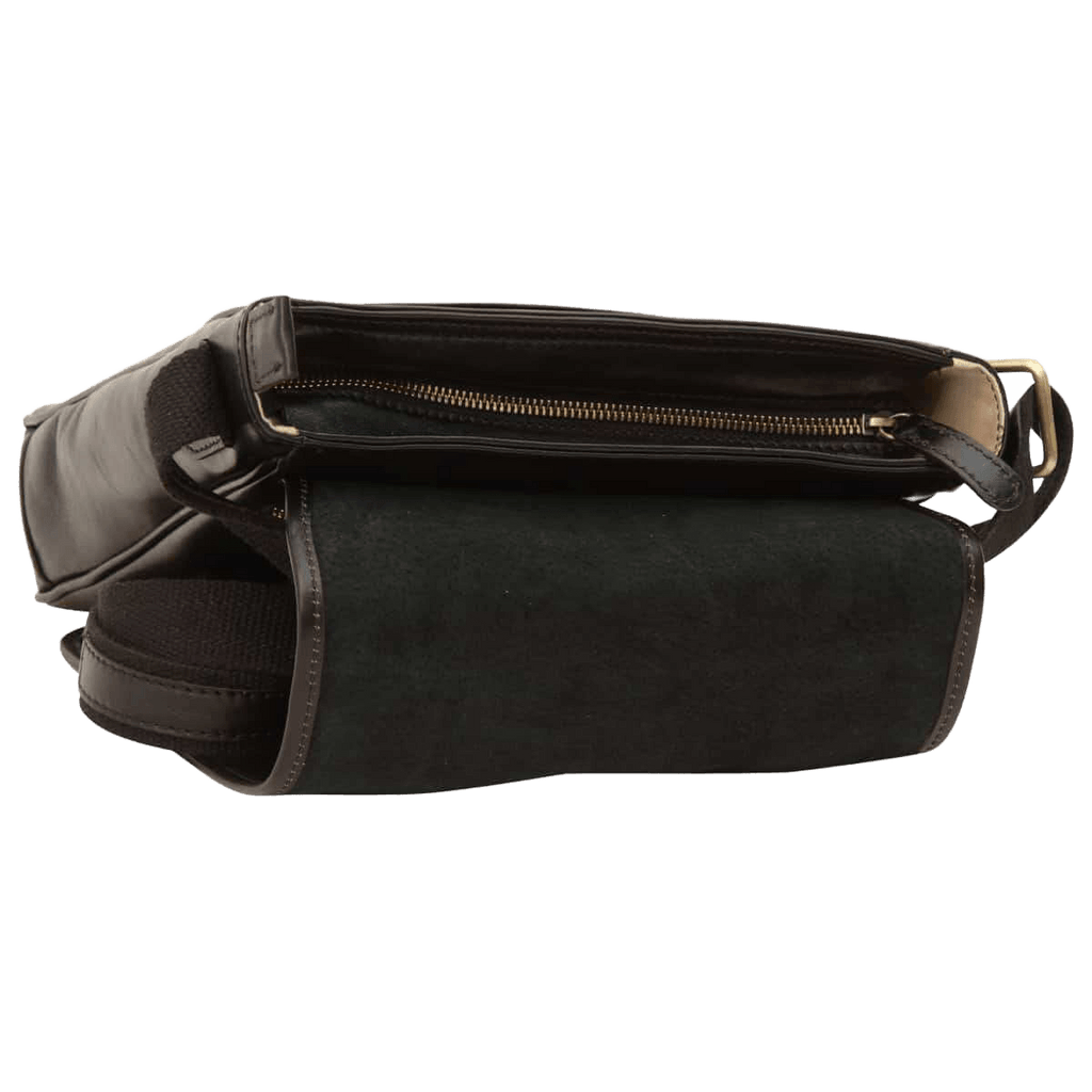 Borsa messenger in pelle nera con scomparto interno e zip superiore