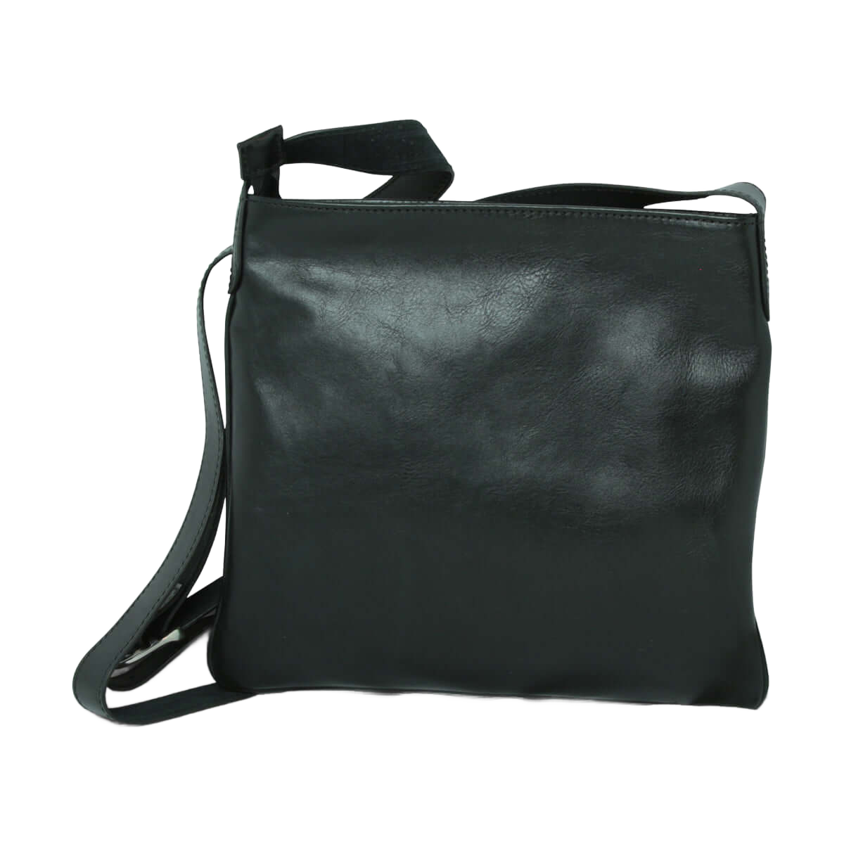 Borsa in pelle nera con patta e tracolla lunga, profilo squadrato