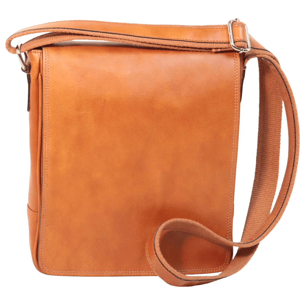 Borsa in pelle marrone per iPad con tracolla e chiusura a zip.