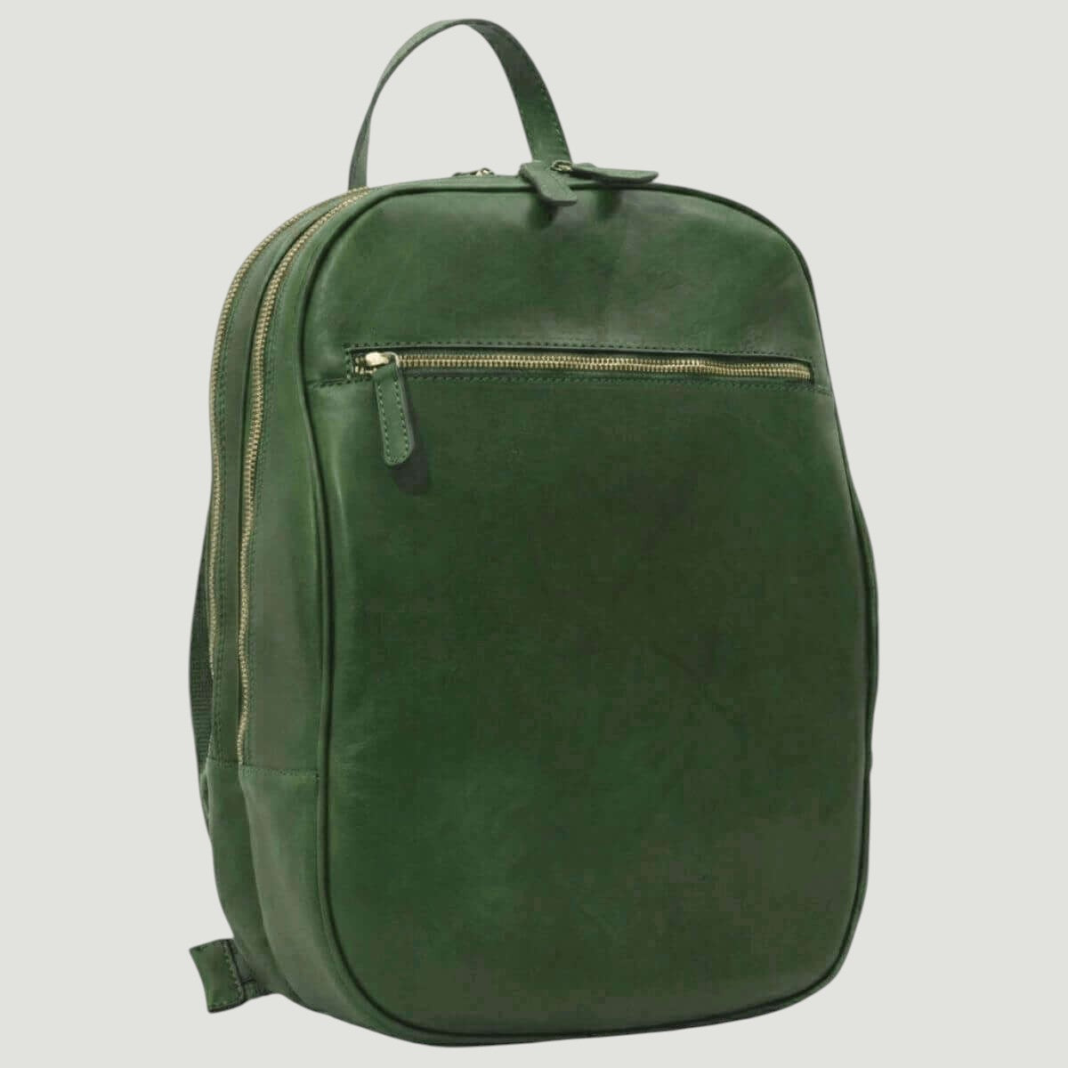 Zaino verde in pelle di vitello con tasca frontale con zip e maniglia superiore.