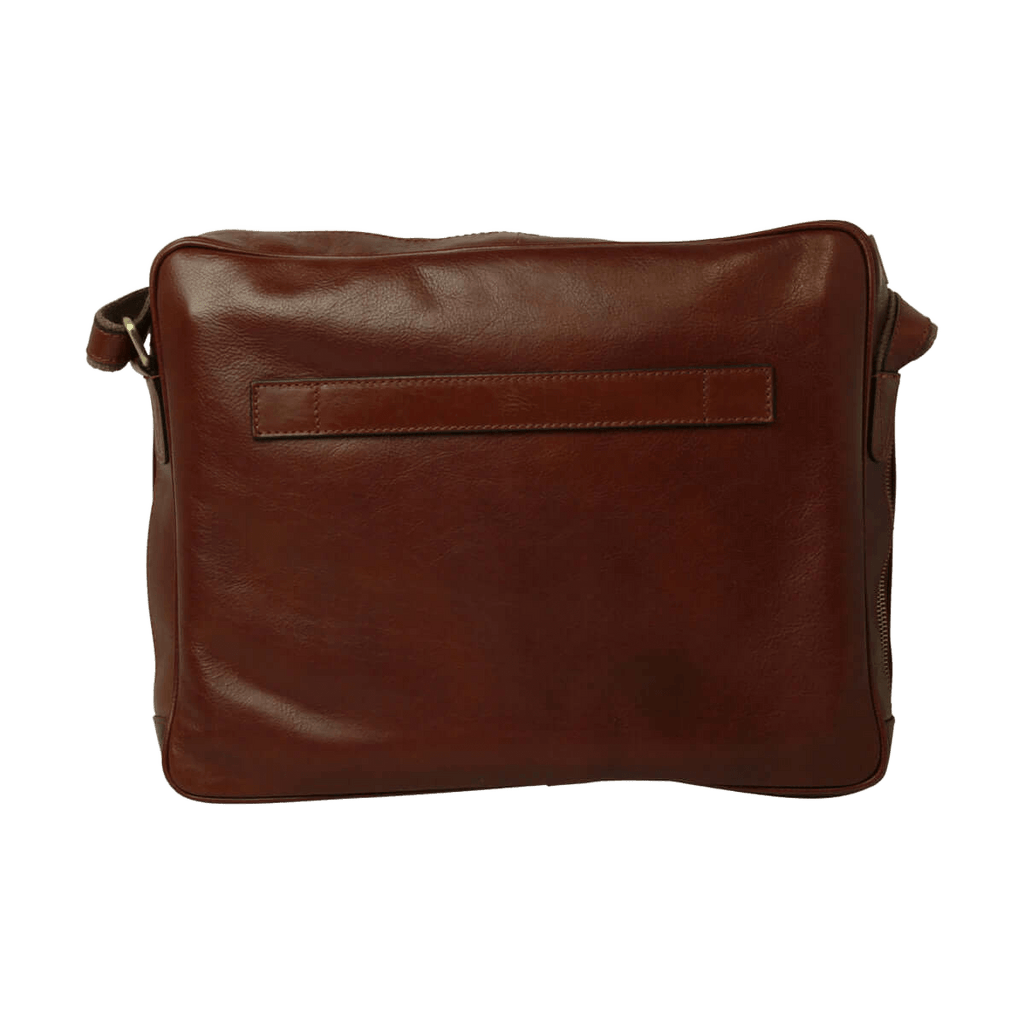 Borsa messenger in pelle marrone con tasca frontale rettangolare