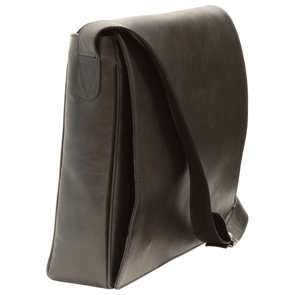 Borsa messenger in pelle nera con patta superiore e chiusura a bottoni