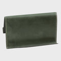 Supporto per iPad e iPhone in pelle verde con cuciture a contrasto