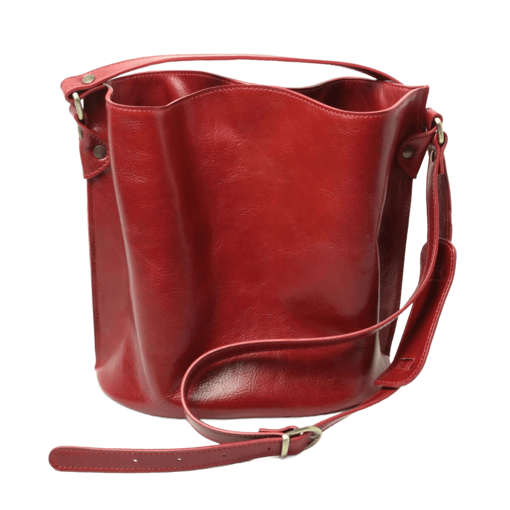 Borsa a secchiello rossa in pelle con tracolla e fibbie laterali