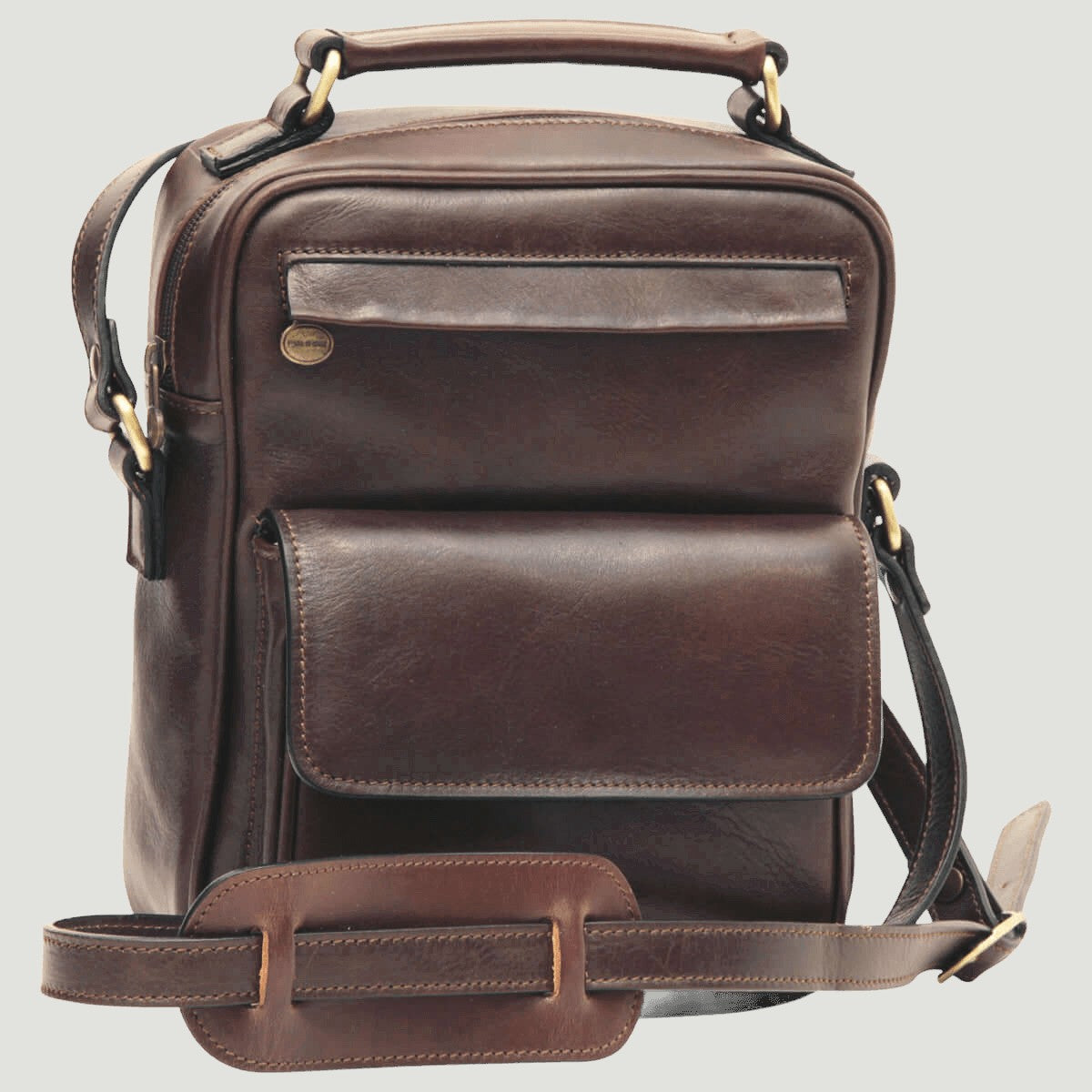 Borsa a tracolla in pelle marrone scuro con tasca frontale con patta e maniglia superiore