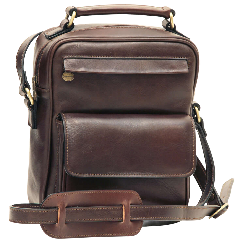 Borsa a tracolla in pelle marrone scuro con tasca frontale e chiusura superiore.