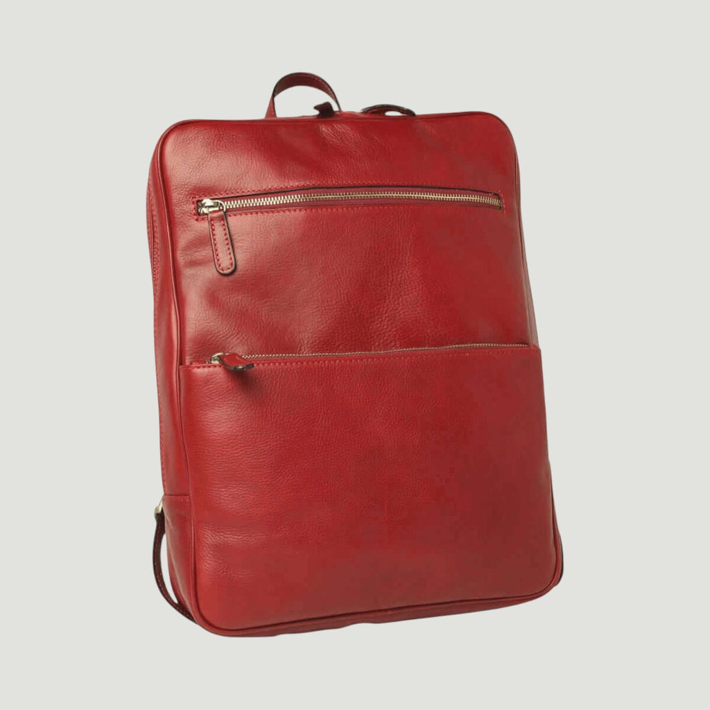 Zaino in pelle rossa con zip frontale e tasca superiore, manico e spallacci
