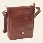 Borsa messenger marrone con chiusura magnetica tonda e tracolla laterale