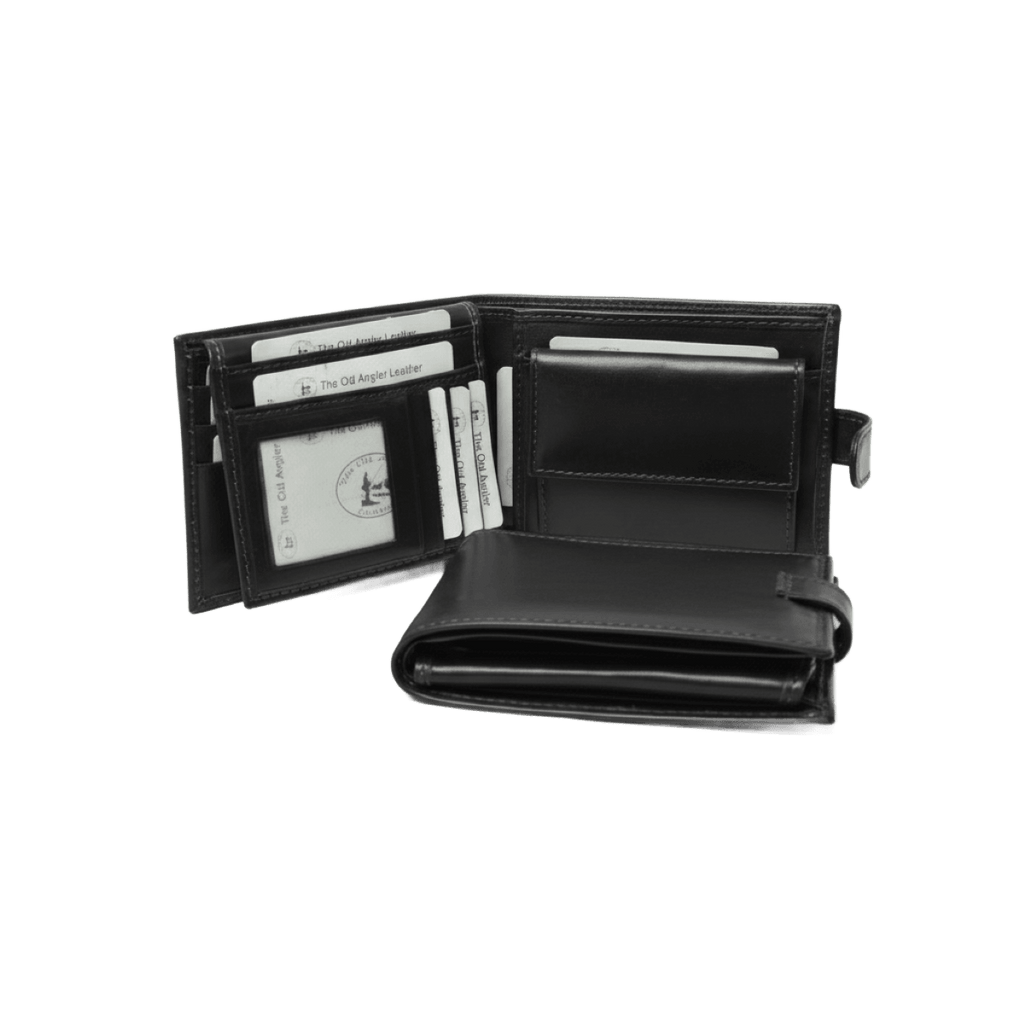 Portafoglio bifold in pelle nera, aperto, fessure carte e tasca per banconote con pattina.