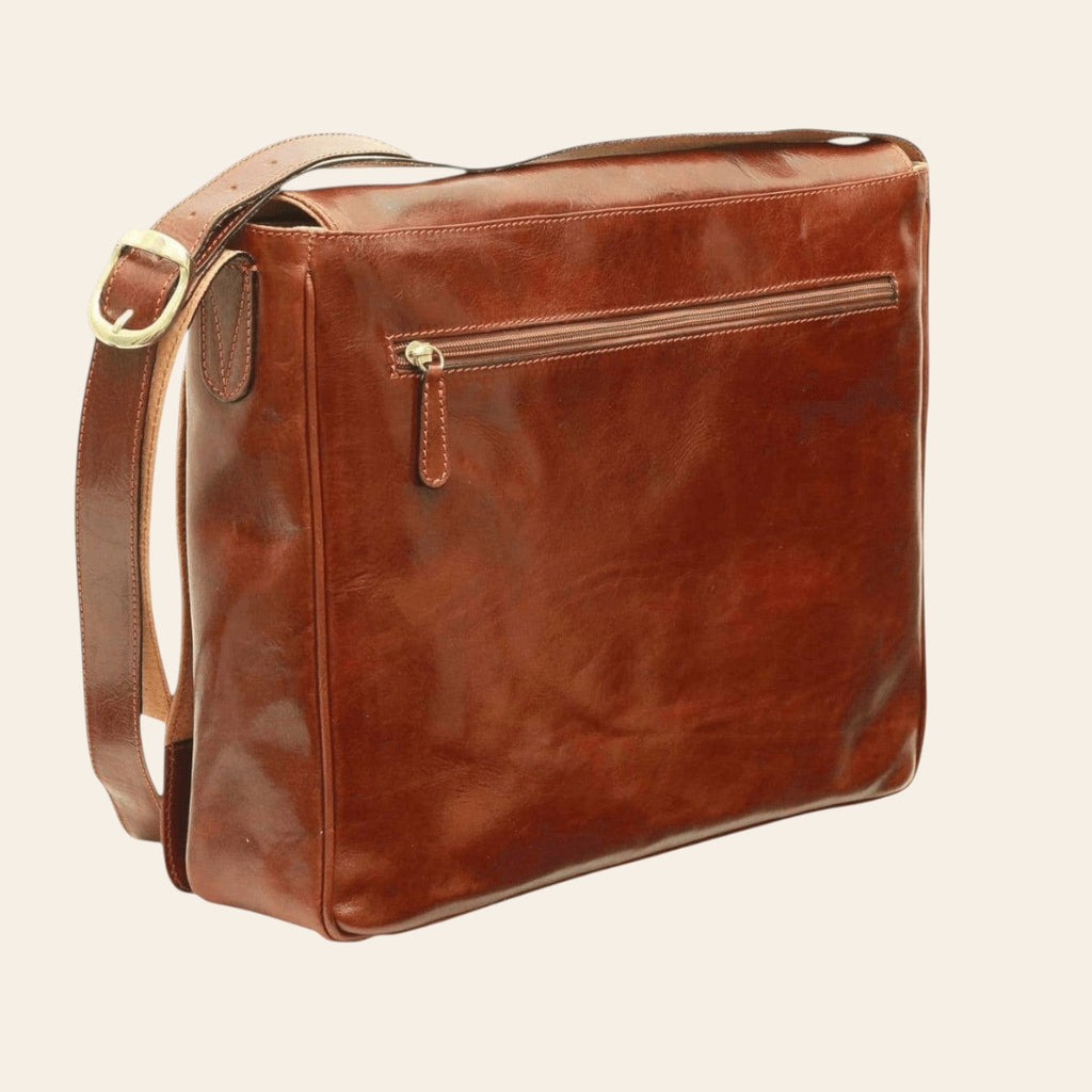 Borsa messenger uomo in pelle marrone con zip frontale e tracolla
