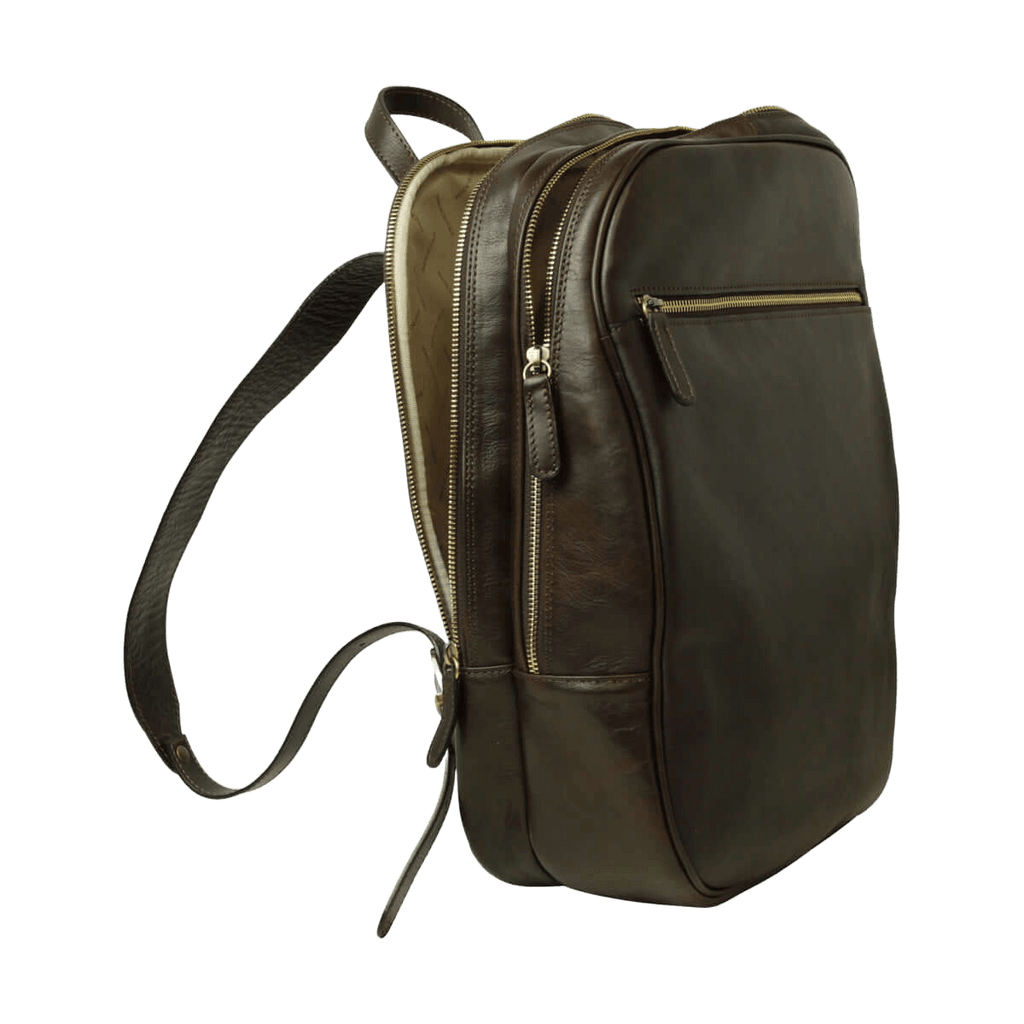 Zaino in pelle marrone scuro con tasca con zip frontale e tracolla