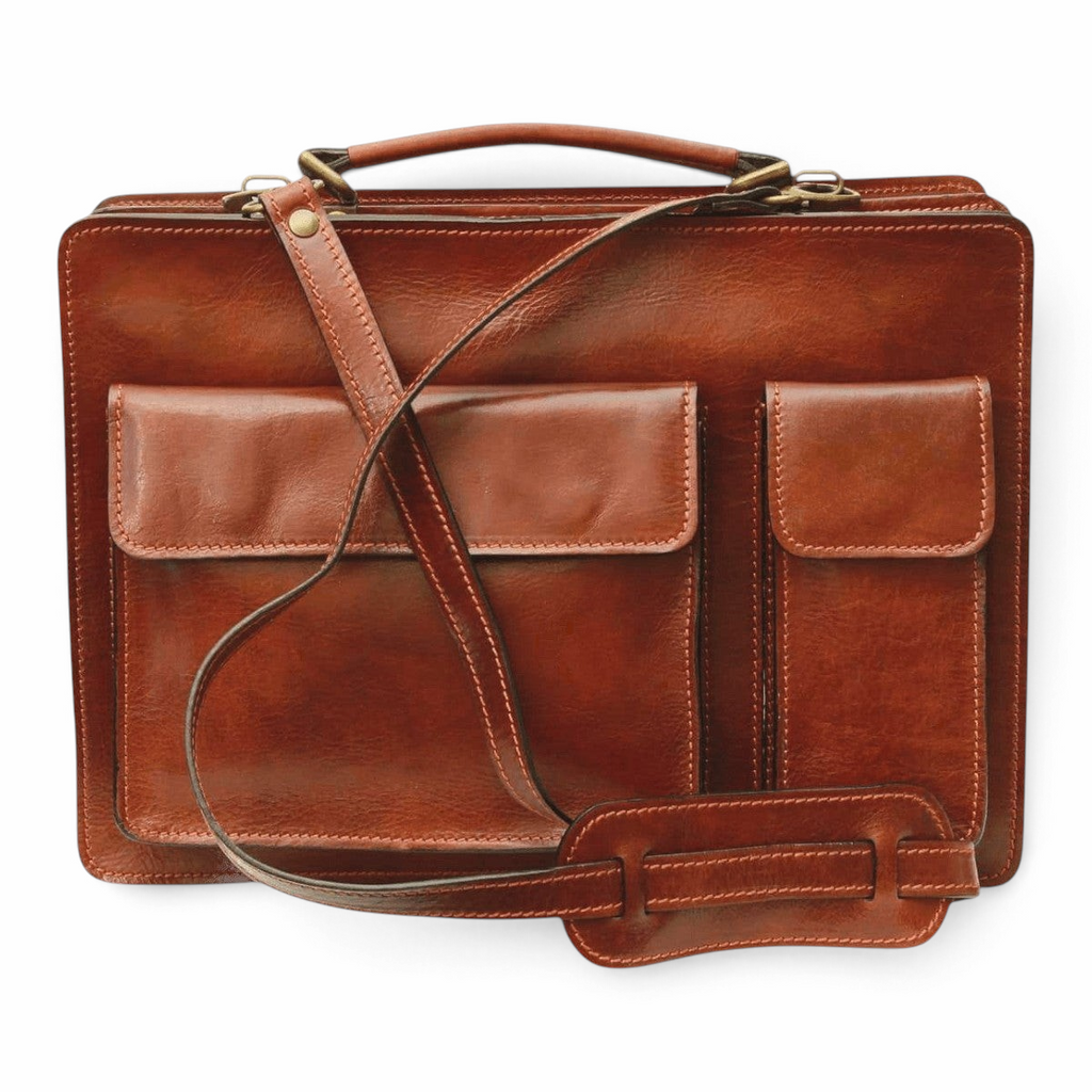 Cartella in pelle marrone con tracolla e due tasche frontali