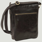 Borsa messenger in pelle di vitello nera con tracolla e tasca frontale con zip