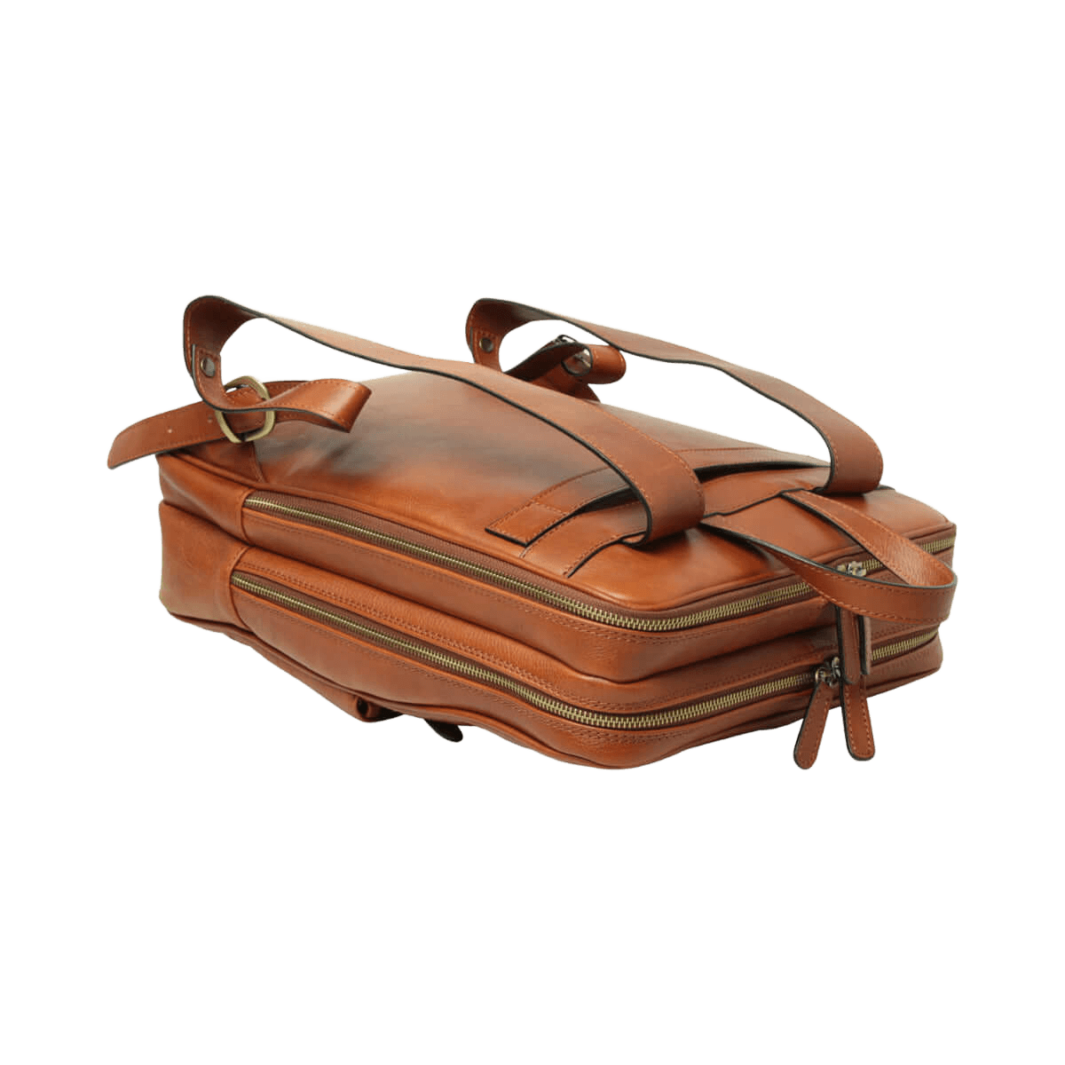 Zaino in pelle teak con tracolle e tasca con zip; vista laterale.