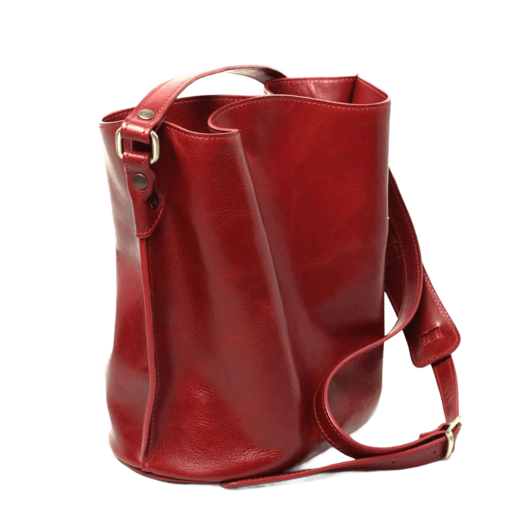 Borsa a secchiello rossa in pelle, con manico e tracolla regolabile