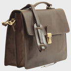 Borsa porta laptop in pelle marrone scuro con tracolla regolabile e fibbia frontale
