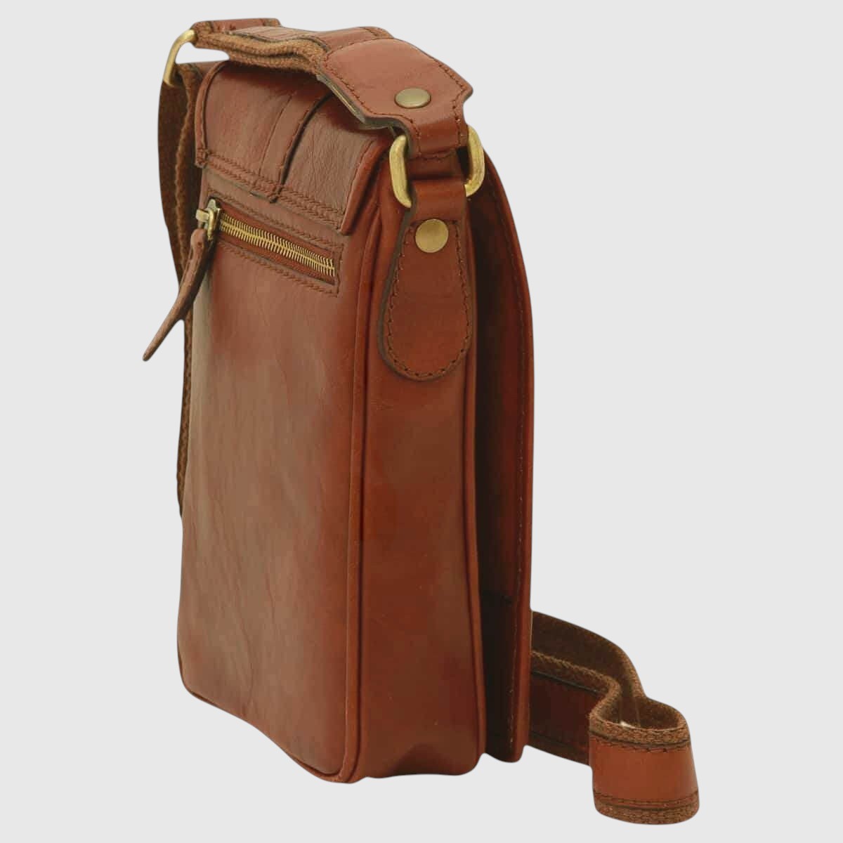 Borsa a tracolla Old Angler in pelle marrone, tasca frontale con zip e bottoni