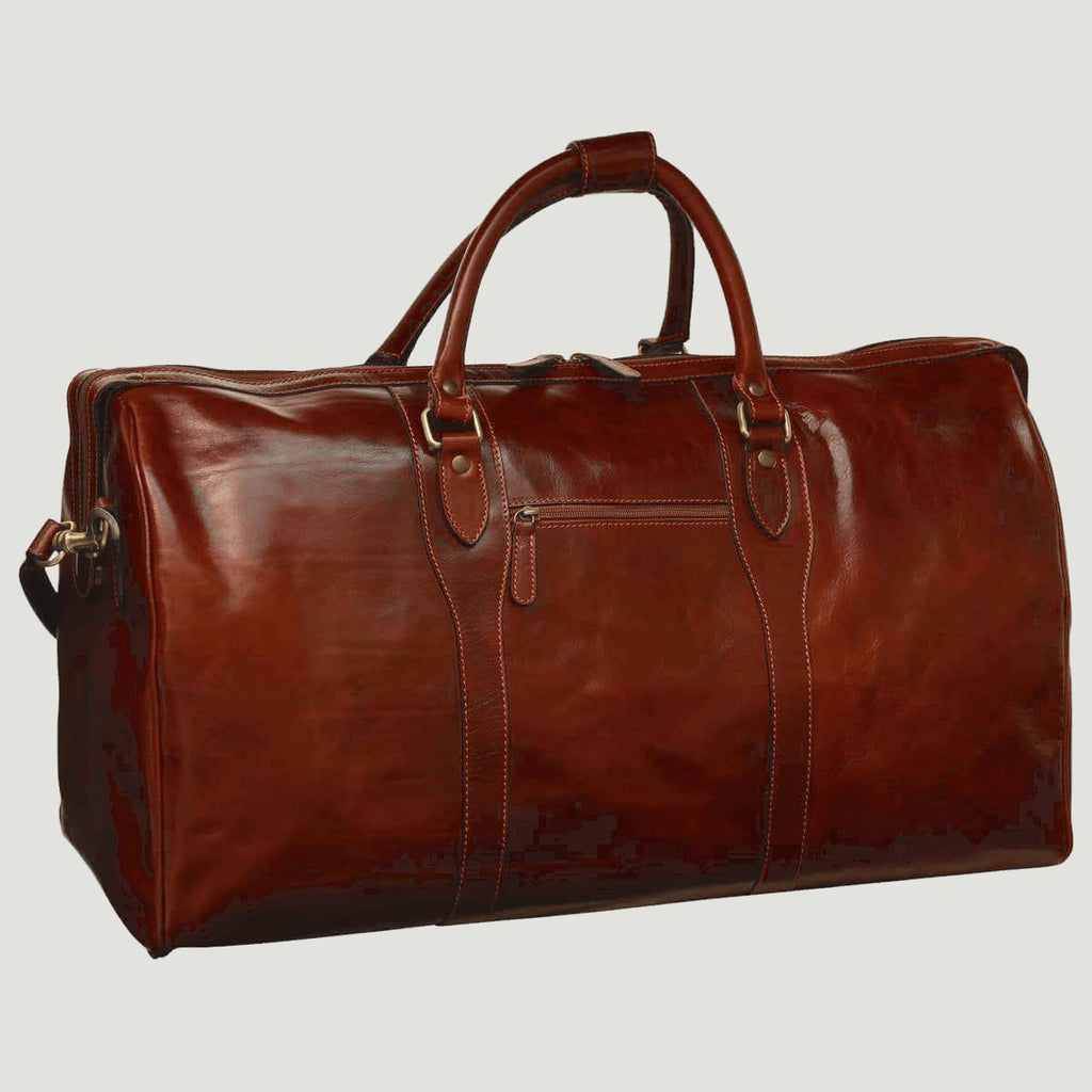 Borsa da viaggio marrone con manici doppi, cuciture e tasca laterale