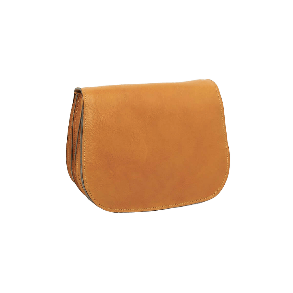 Borsa a tracolla in pelle ocra con pattina arrotondata e cuciture a vista