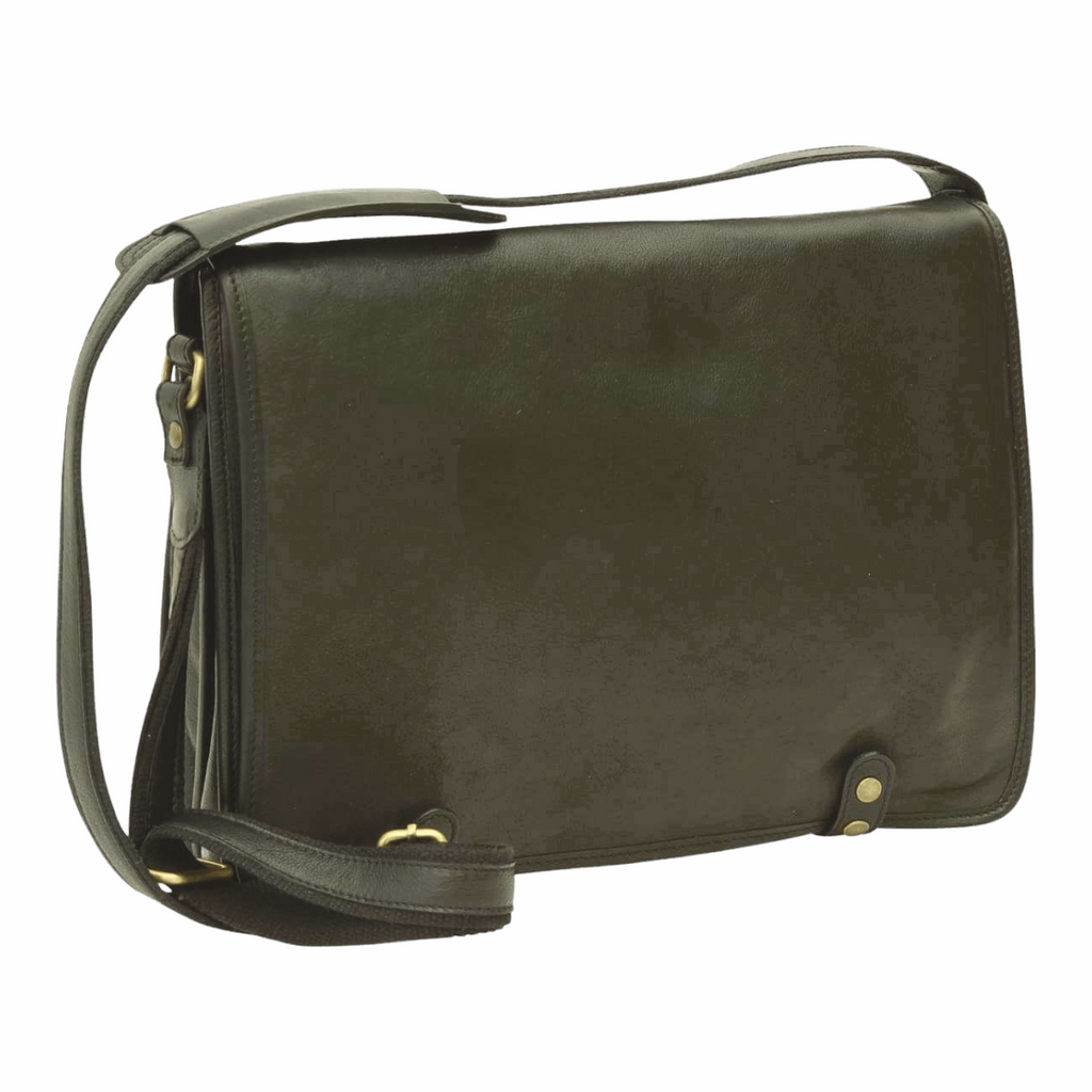 Borsa messenger in vitello nappato scura con tracolla e patta frontale