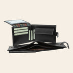 Portafoglio bifold in pelle nera aperto con slot per carte e portamonete