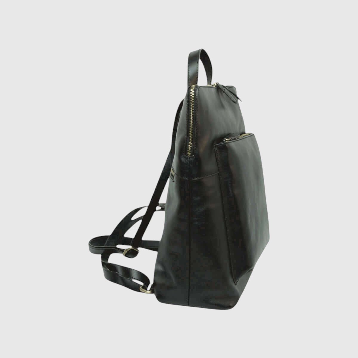 Zaino in pelle nera con zip laterale e tracolla regolabile