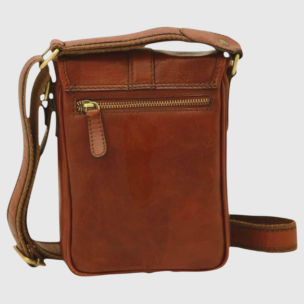 Borsa a tracolla Old Angler in pelle marrone con zip frontale e tracolla