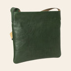 Borsa a tracolla grande in pelle verde, profilo liscio, tracolla con fibbia