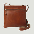 Borsa a tracolla in pelle marrone cognac, chiusura con zip e tracolla regolabile