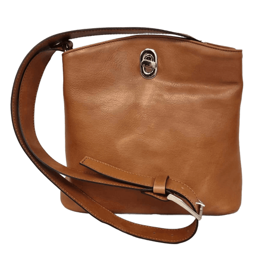 Borsa a secchiello in pelle color cuoio, chiusura metallica e tracolla regolabile