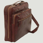 Borsa messenger in pelle marrone con chiusure a zip su più scomparti