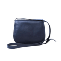 Borsa a tracolla in pelle blu scuro con patta e chiusura superiore