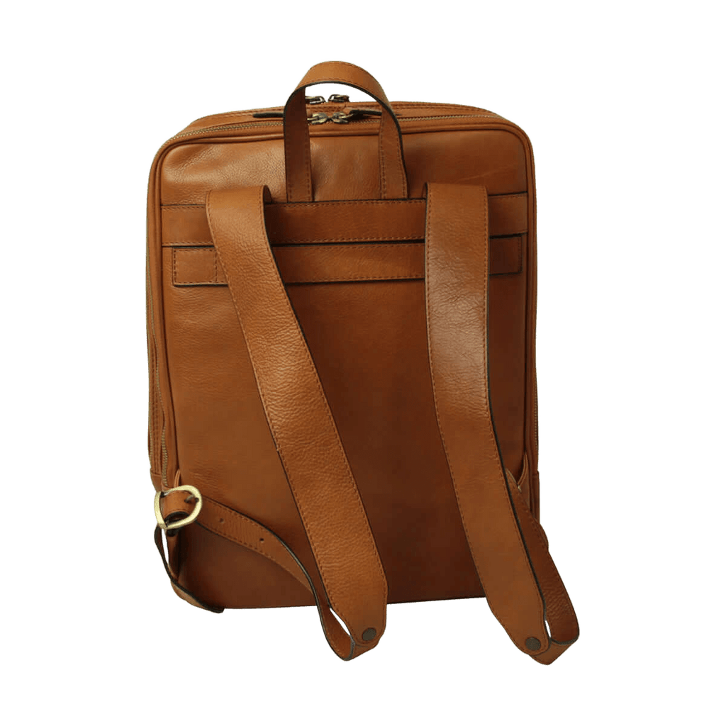 Zaino in pelle marrone con schienale imbottito, tracolle regolabili e fascia per trolley.