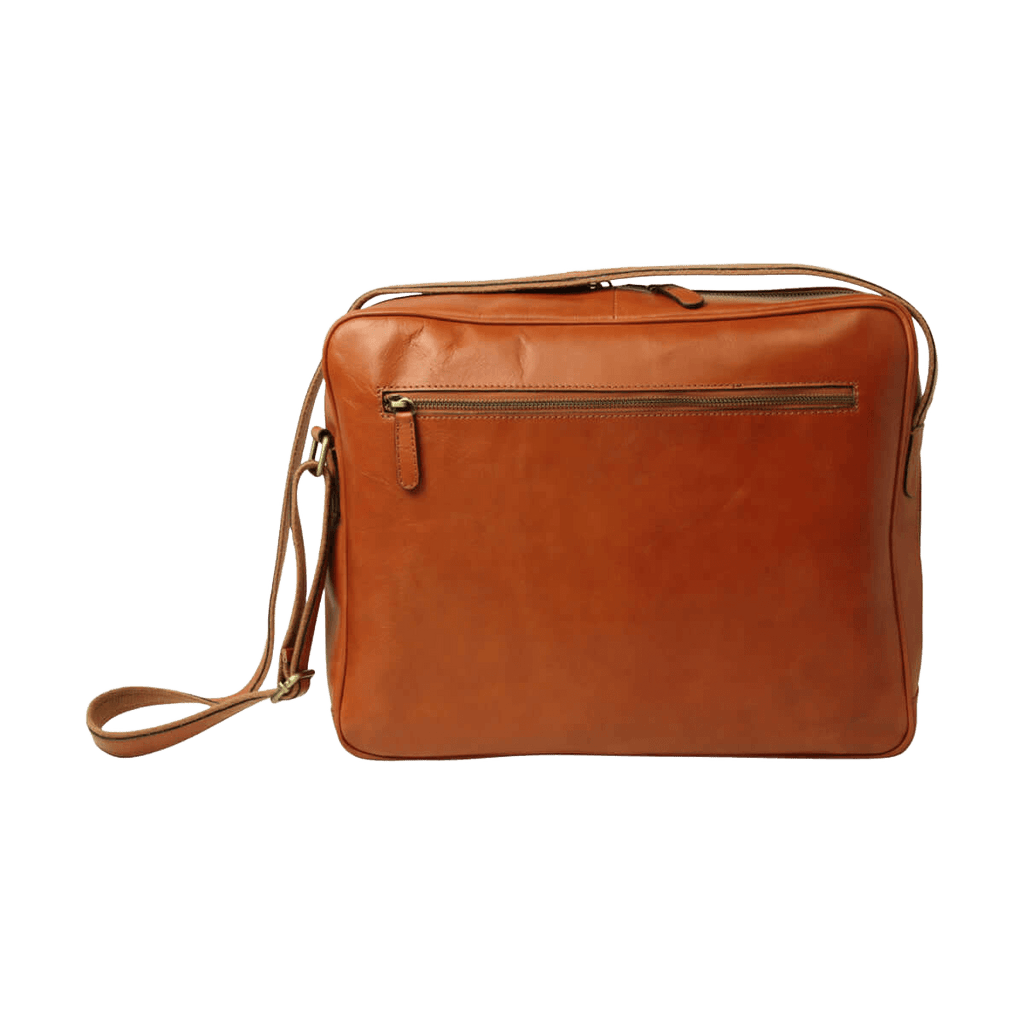Borsa messenger in pelle marrone con tasca frontale con zip e tracolla