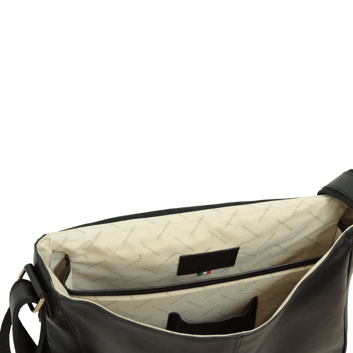 Interno borsa messenger in pelle nera con fodera chiara e tasca
