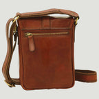 Borsa a tracolla Old Angler in pelle marrone con zip frontale e tracolla