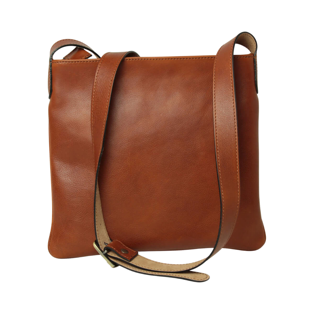 Borsa a tracolla in pelle color teak con tracolle e dettaglio fermo