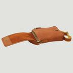 Borsa a tracolla in pelle cuoio con pattina superiore e cinturino regolabile