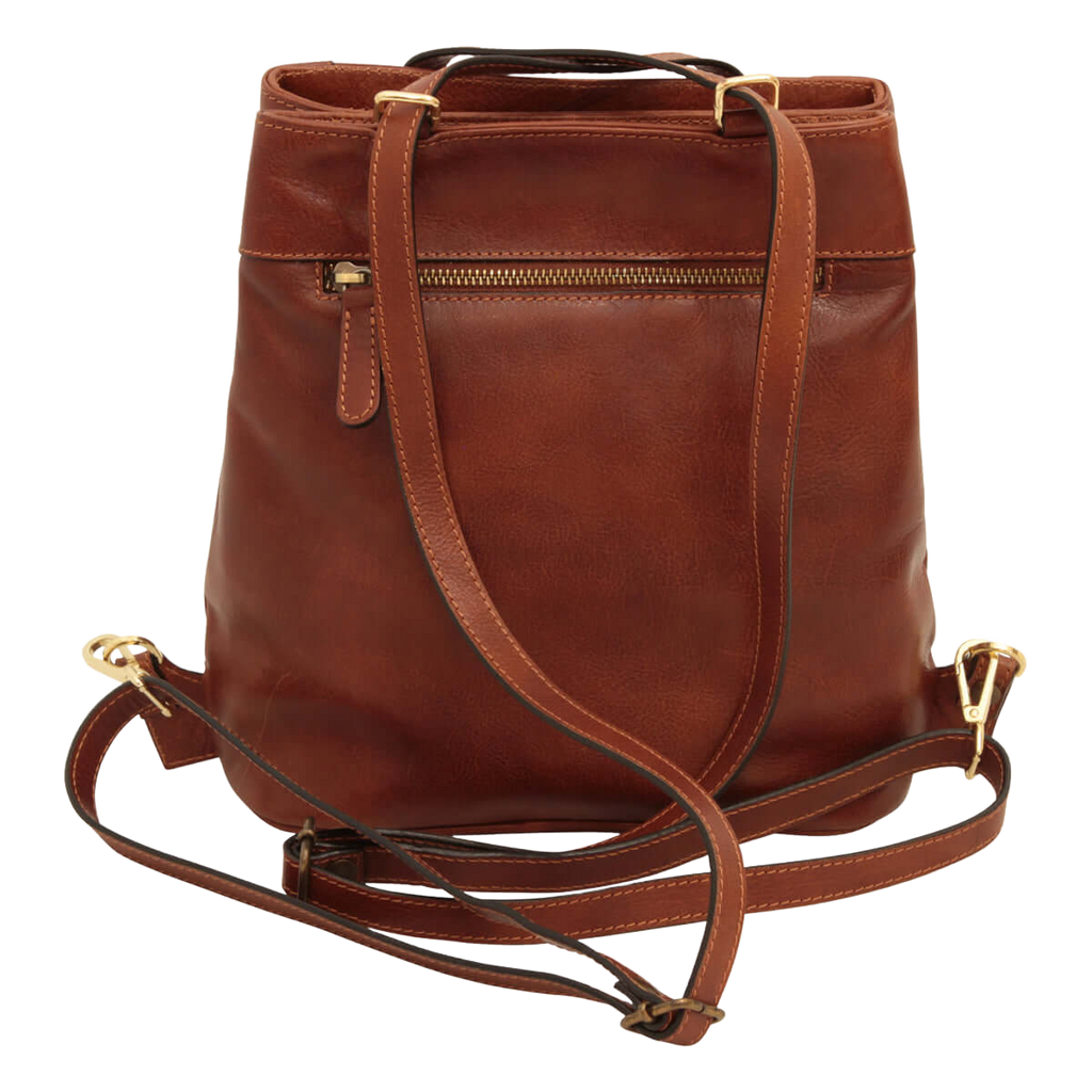 Zaino in pelle marrone con tracolla e moschettoni in metallo