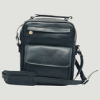 Borsa a tracolla in pelle nera Old Angler con tasca frontale e tracolla